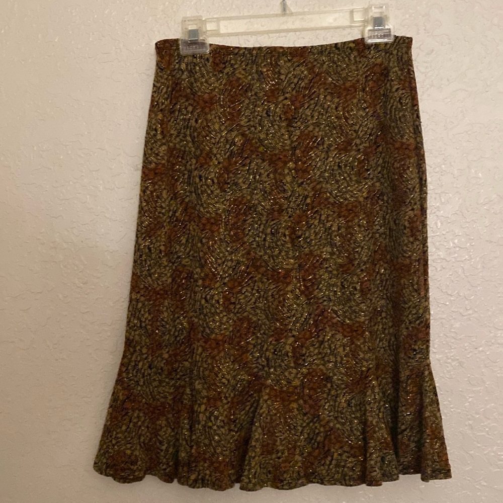 Woman’s skirt, size Petite Medium, brown and gold print, rayon and polyester